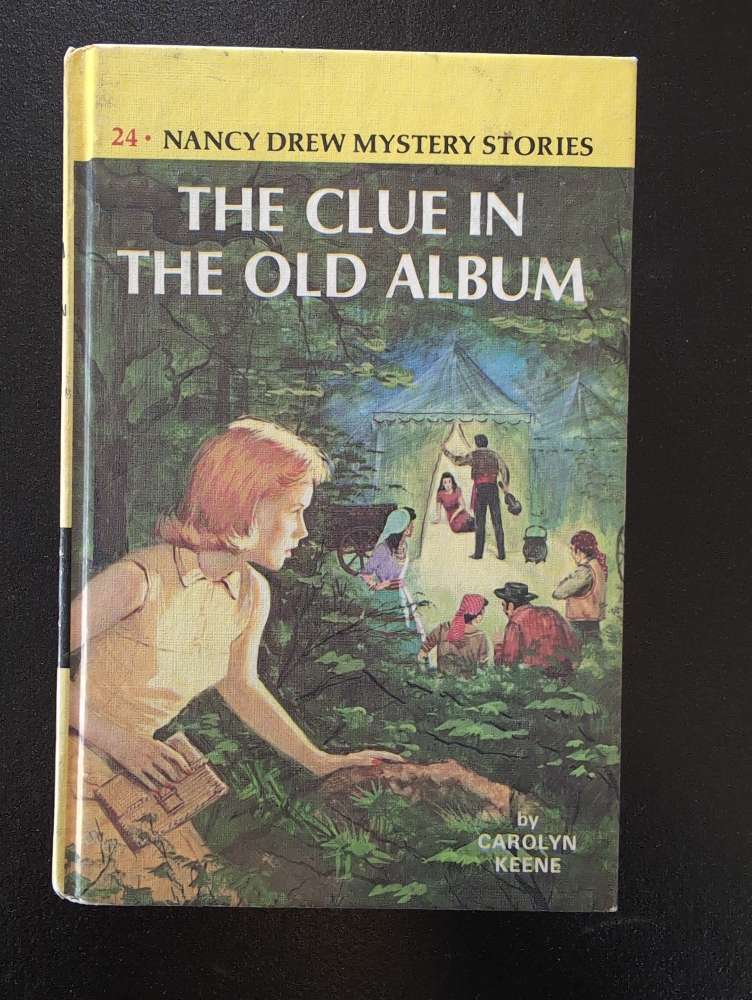 24 The Clue in the Old Album Yellow Bar Nancy Drew Mystery Books -1947-YB image 0