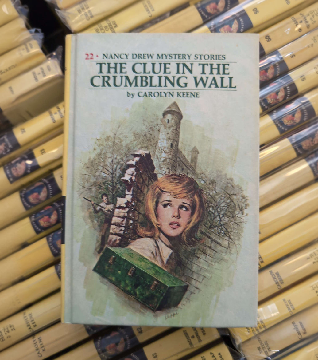 Nancy Drew The Clue in the Crumbling Wall 1973 hardcover book by Carolyn Keene Grosset & Dunlap, Inc.