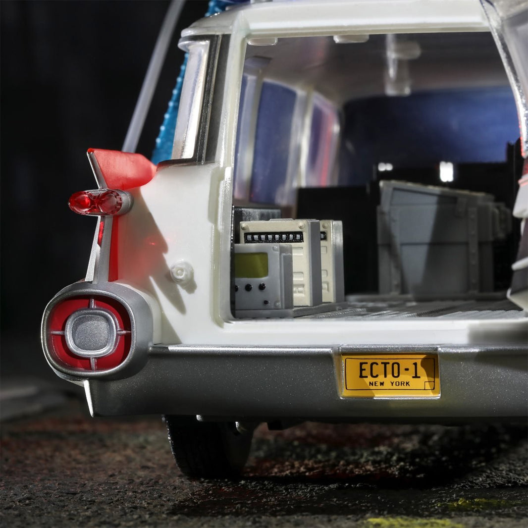 Ghostbusters Plasma Series Ecto-1 (1984) Vehicle: Iconic Movie Car Replica