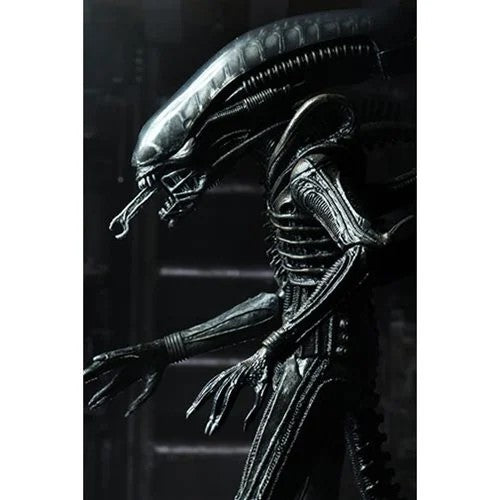 Alien Ultimate 40th Anniversary Big Chap 7-Inch Xenomorph Action Figure