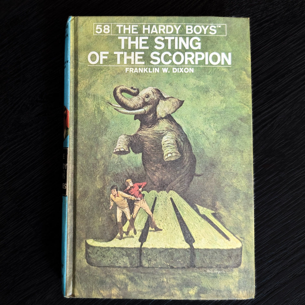 58 The Sting of the Scorpion (1979): Hardy Boys Book Vintage image 0