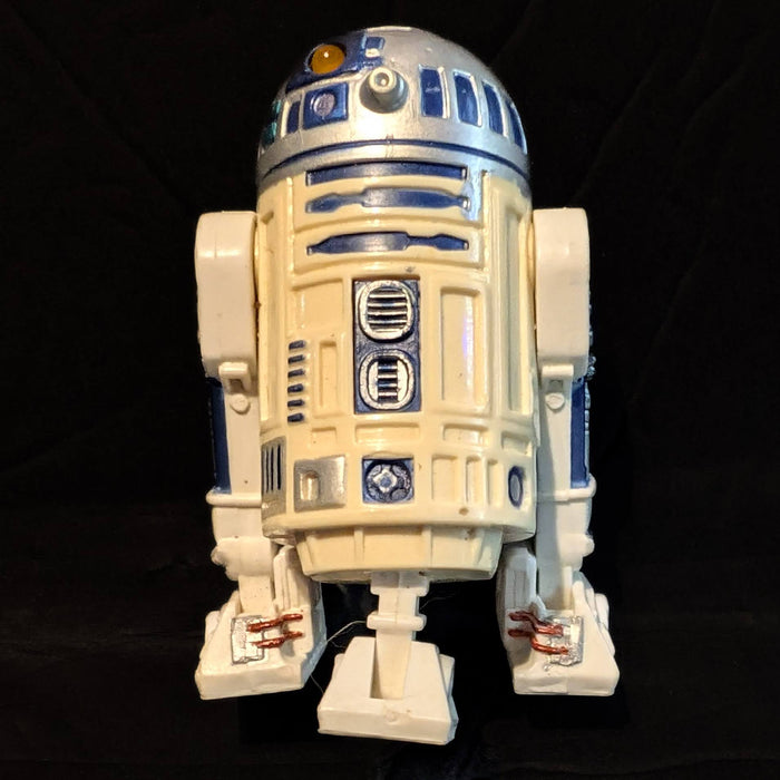 R2-D2 Star Wars 2001 "Light and Sound" Droid 3.75 Action Figure image 0
