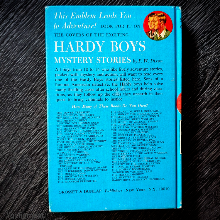 03 The Secret of the Old Mill (1962): 🕵🏻Vintage Hardy Boys Book Blue-Back image 3