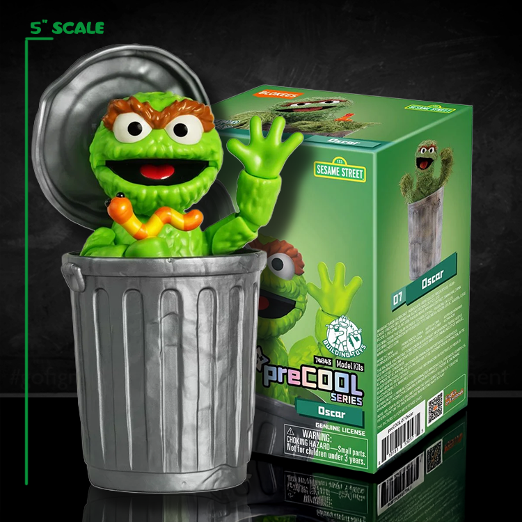 Oscar the Grouch from Sesame Street Blokees Mini Model Kit 5" Scale image 0