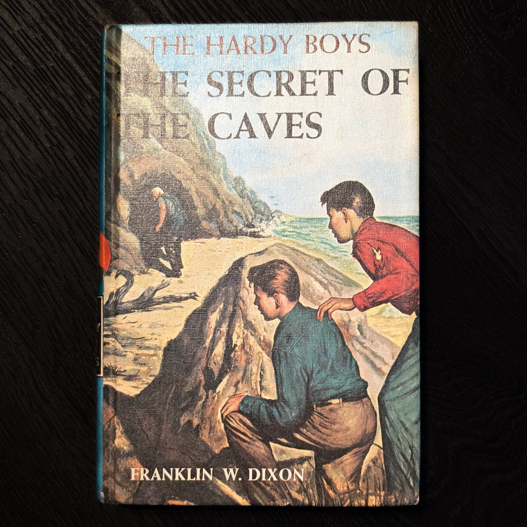07 The Secret of the Caves (1964): Vintage Hardy Boys Book Blue-Back image 0