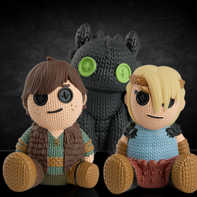 Handmade by Robots How To Train Your Dragon vinyl figures featuring Toothless and dragon riders styled as knitted dolls