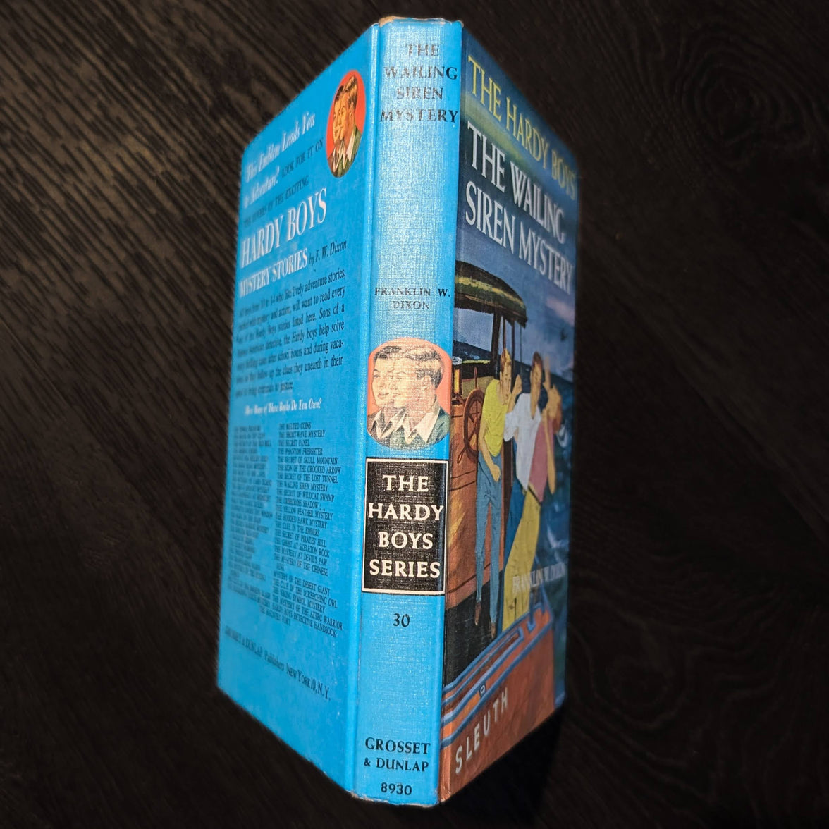 30 The Wailing Siren Mystery (1951):  Vintage Hardy Boys Book Blue-Back image 3