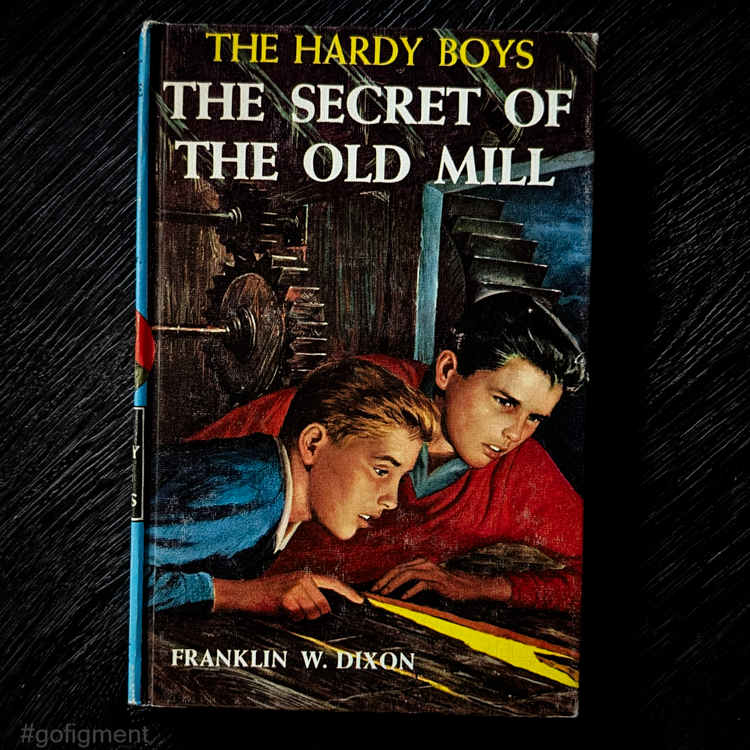 03 The Secret of the Old Mill (1962):  Vintage Hardy Boys Book Blue-Back image 0