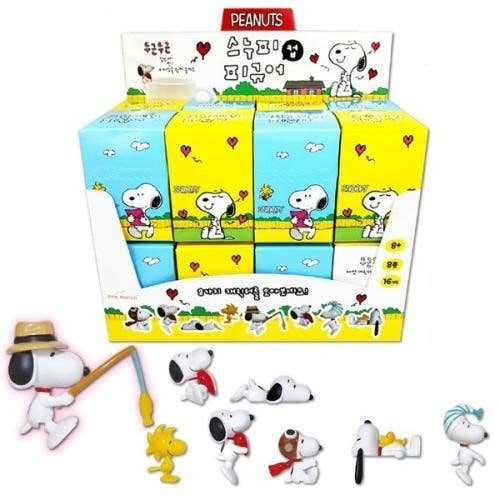 K-Wonderland Peanuts Snoopy blind box collection featuring miniature figures in various playful poses with colorful packaging