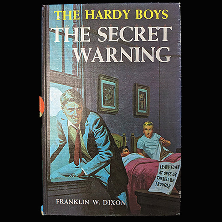 17 The Secret Warning (1938):  Vintage Hardy Boys Book Blue-Back image 0