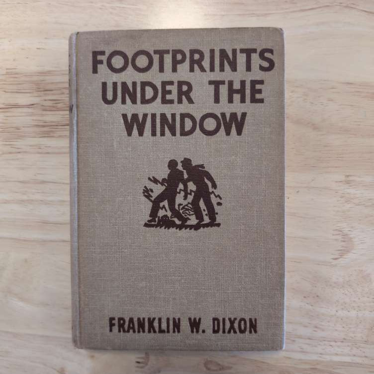12 Footprints Under the Window Vintage Hardy Boys Book image 0
