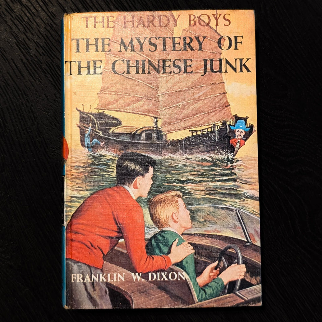 39 The Mystery of the Chinese Junk (1960-WE):  Hardy Boys Blue-Back image 0