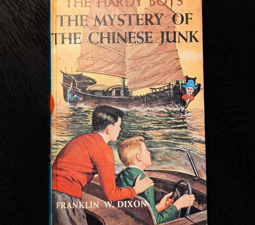39 The Mystery of the Chinese Junk (1960-WE):  Hardy Boys Blue-Back image 0