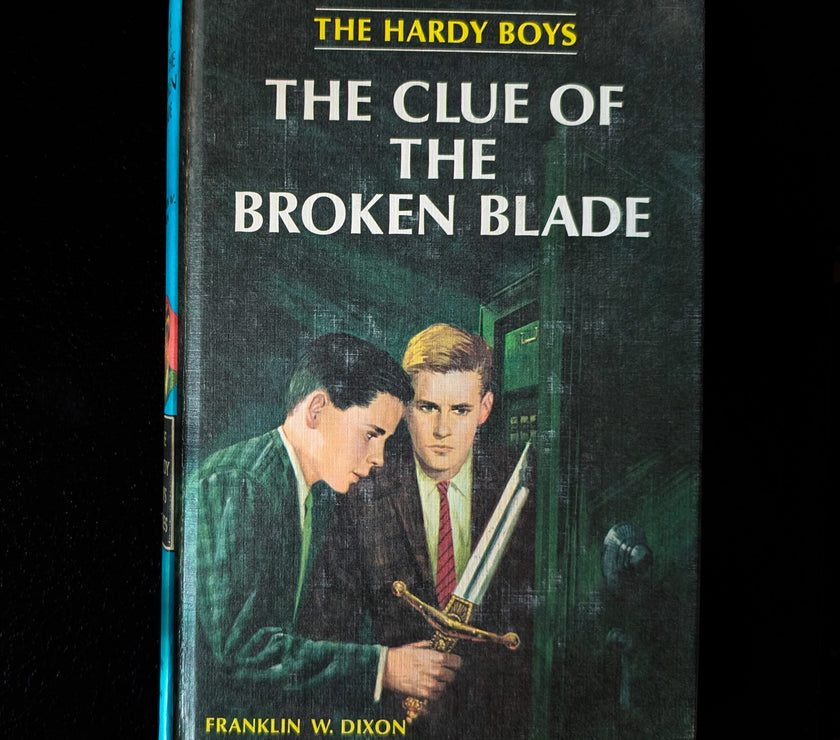 21 The Clue of the Broken Blade (1942): var. Hardy Boys Book Blue-Back image 0