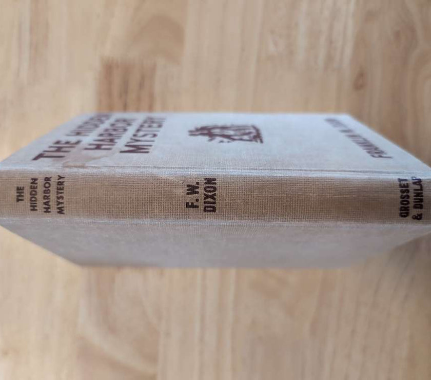 14 The Hidden Harbor Mystery (Brown): Vintage Hardy Boys Book image 4