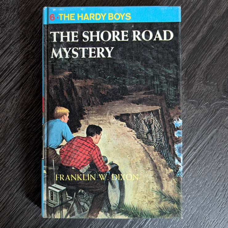 06 The Shore Road Mystery (Blue Bar):  Vintage Hardy Boys Book Blue-Back image 0