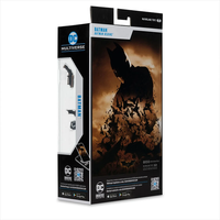 Batman -Batman Begins DC Multiverse Wave 2 7-Inch Scale Action Figure image 3