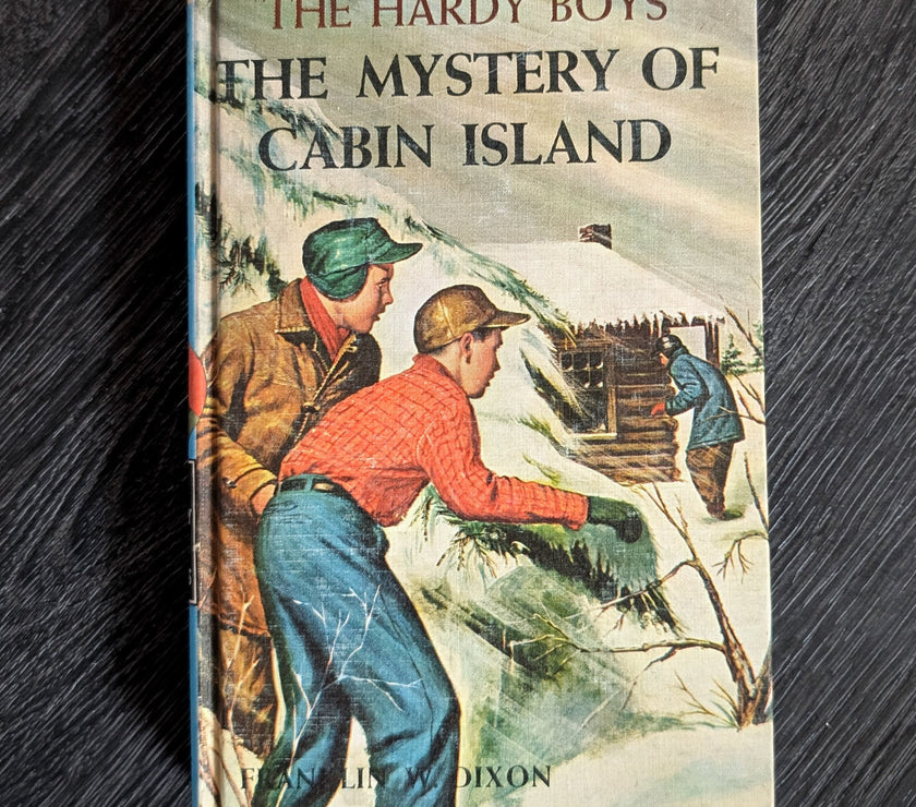 08 The Mystery of Cabin Island (1942):  Vintage Hardy Boys Book Blue-Back image 0