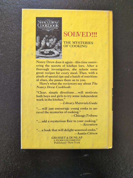 24 The Clue in the Old Album Yellow Bar Nancy Drew Mystery Books -1947-YB image 3
