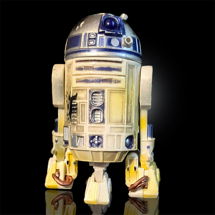 R2-D2 "Battle Damage" & "Sensorscope" Droid 2 Pack 3.75 Action Figure image 0