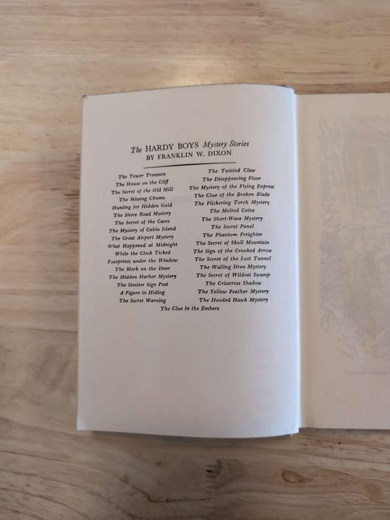 30 The Wailing Siren Mystery Vintage Hardy Boys Book A image 2