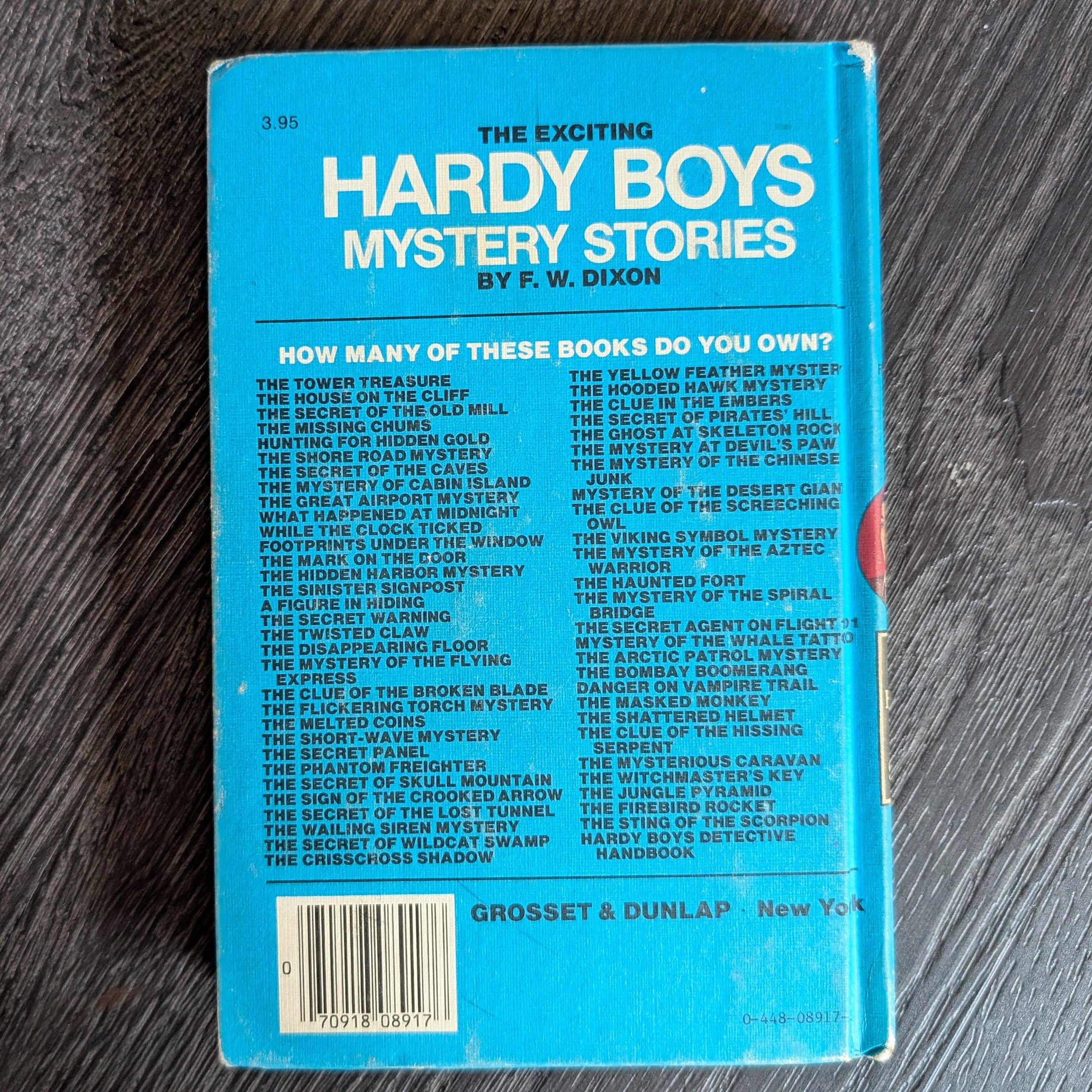17 The Secret Warning (1966-YN Cameo):  Hardy Boys Book Blue-Back image 3
