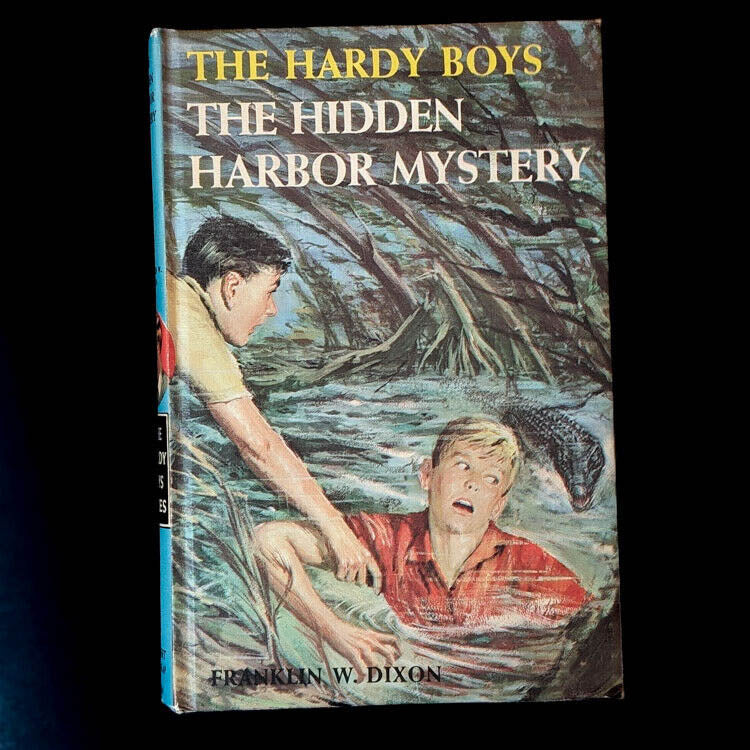 14 The Hidden Harbor Mystery (1961):  Vintage Hardy Boys Book Blue-Back image 0