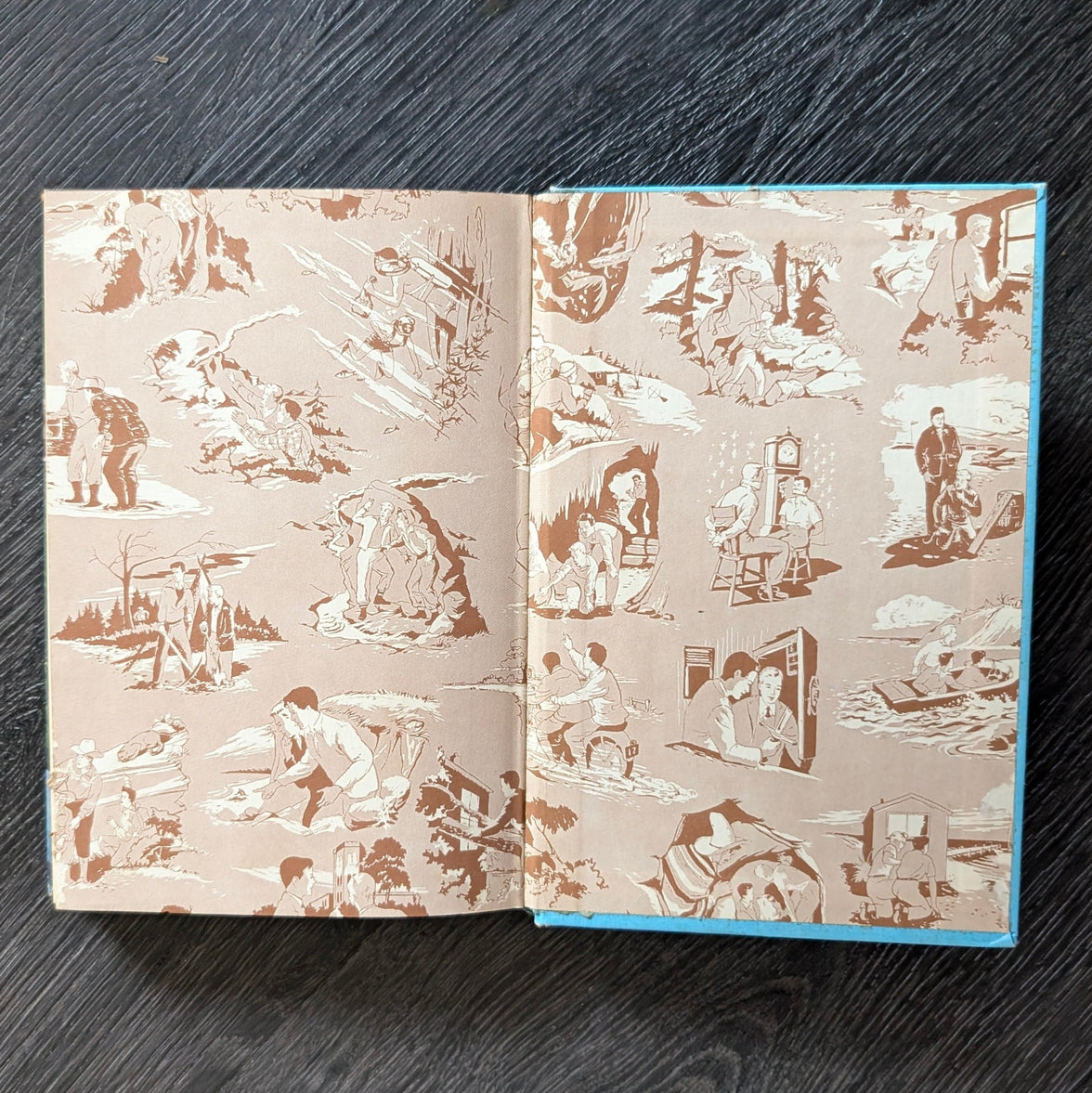 38 The Mystery at Devil's Paw (1959-Brown End Pages):  Hardy Boys Book Blue image 2