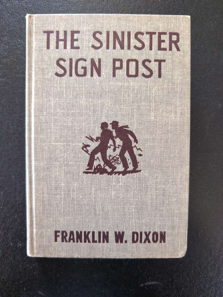 15 The Sinister Signpost (1936):  Vintage Hardy Boys Book Brown image 0