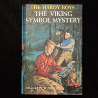 42 The Viking Symbol Mystery (1963):  Vintage Hardy Boys Book Blue-Back image 0