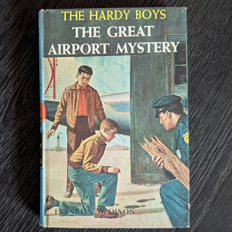 09 The Great Airport Mystery (1930-BE):  Vintage Hardy Boys Book Blue-Bac image 0
