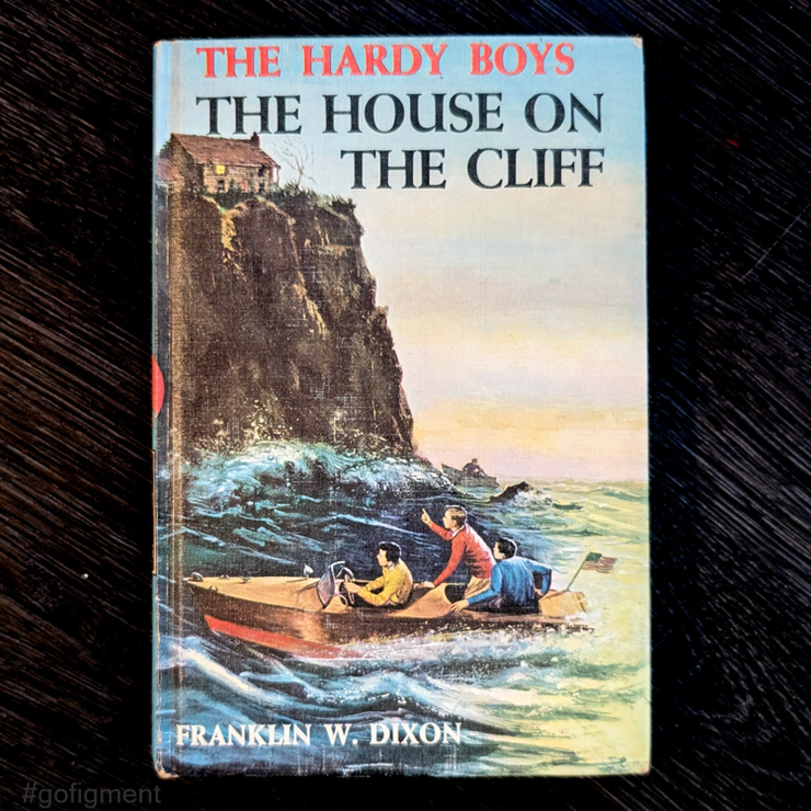 02 The House on the Cliff (1959):  Vintage Hardy Boys Book Blue-Back image 0