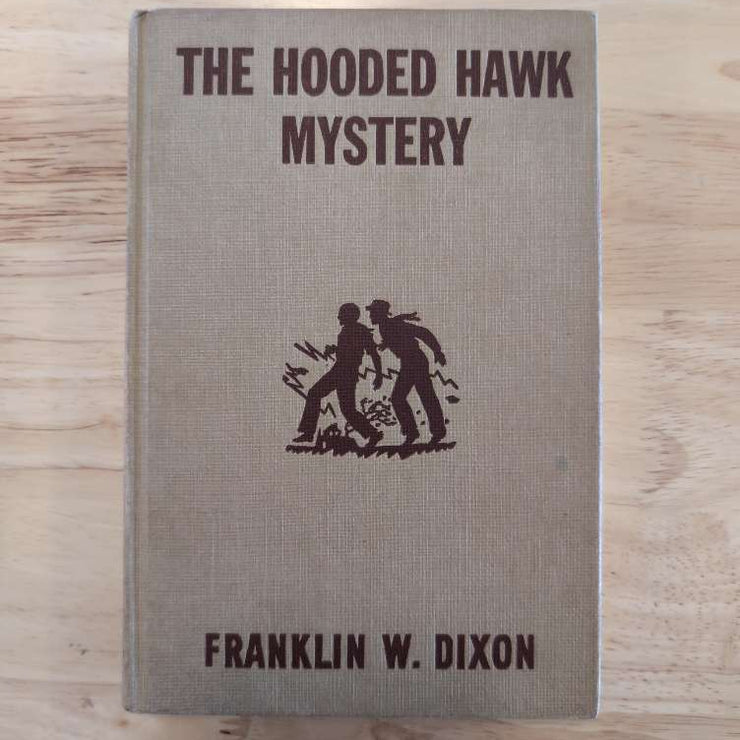34 The Hooded Hawk Mystery (1954-Brown): Vintage Hardy Boys Book image 0