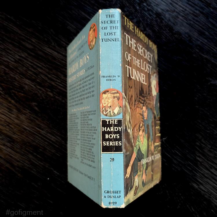 29 The Secret of the Lost Tunnel (1950):  Vintage Hardy Boys Book Blue-Back image 1