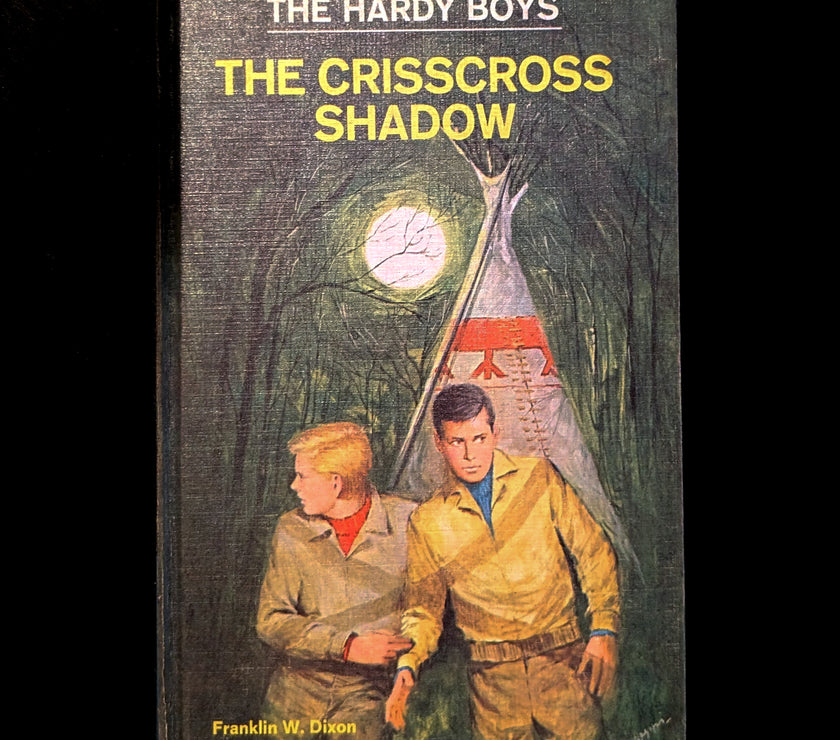 32 Crisscross Shadow (1953/1968) Vintage Hardy Boys Book image 0