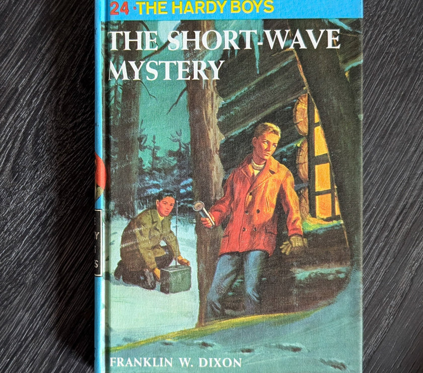 24 The Short Wave Mystery (Blue Bar) Vintage Hardy Boys Book image 0