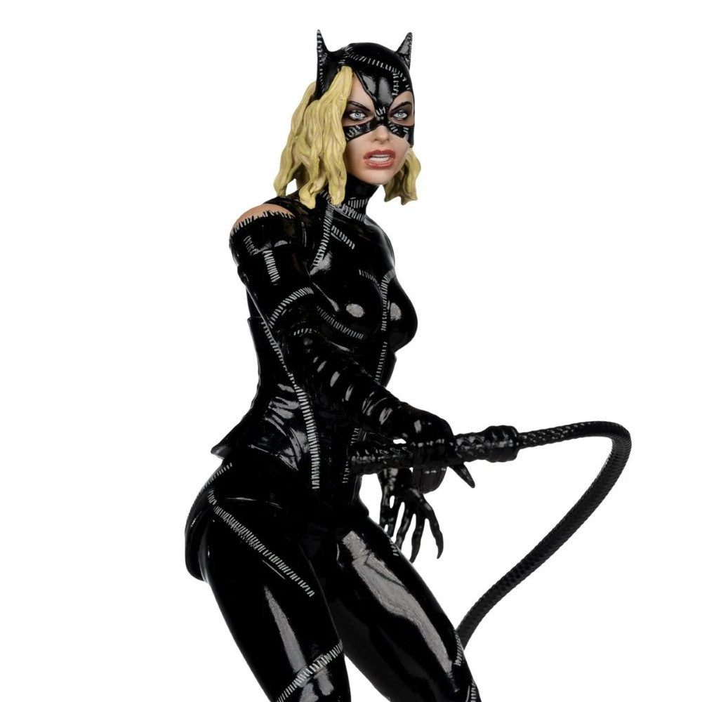 McFarlane Catwoman Batman DC Multiverse Deluxe Wave 5 Batman Returns Battle Damaged 7-Inch Action Figure with whip