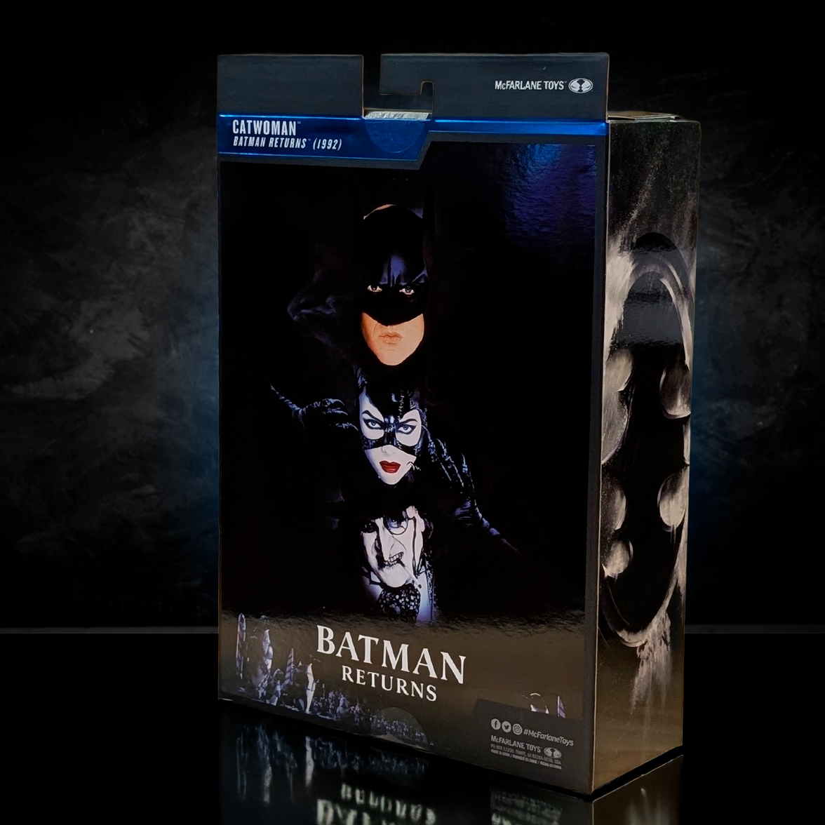 McFarlane DC Multiverse Deluxe Theatrical Edition Batman Returns Catwoman 7-inch action figure boxed display