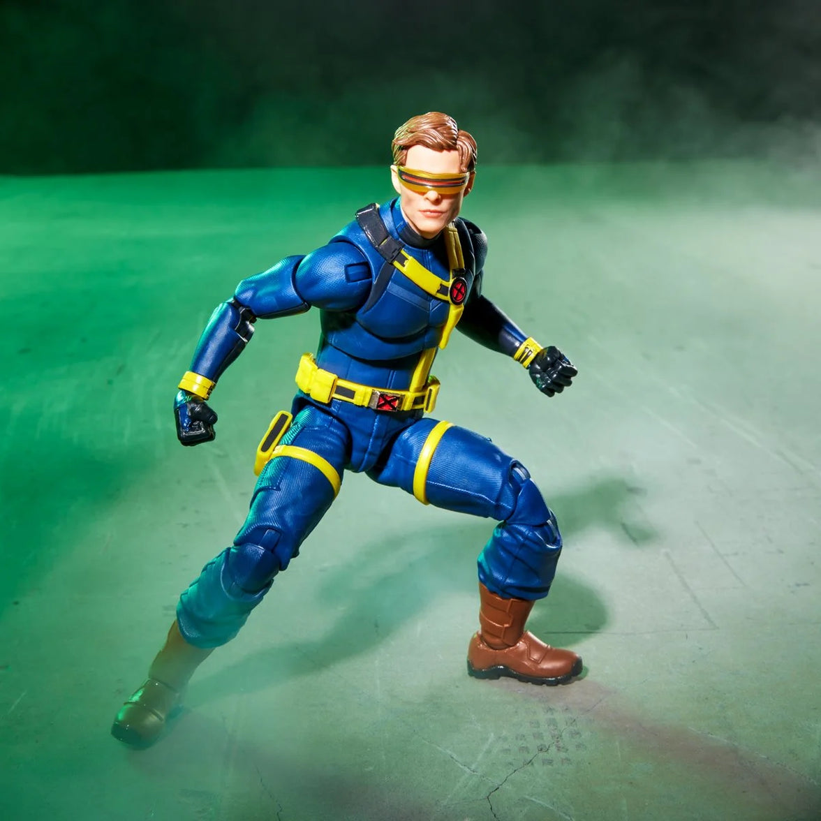 Cyclops Marvel Legends Series Action Figure by Hasbro with Alternate Visor and Optic Blast 6-Inch
