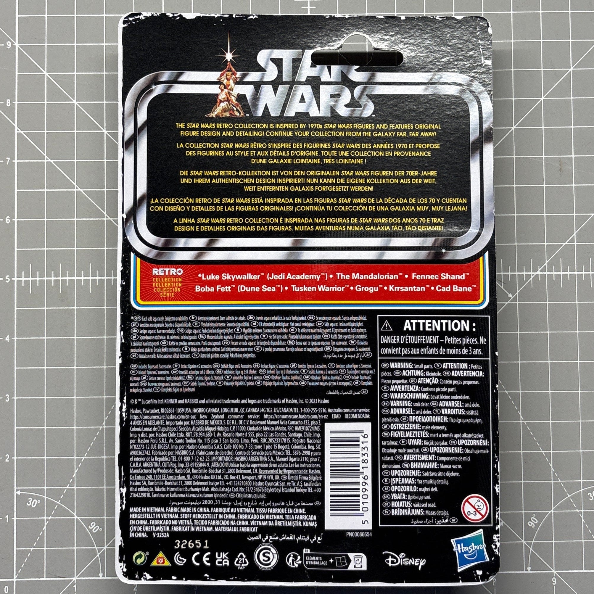 Boba Fett Dune Sea Star Wars Retro Collection Action Figure in case BOBF Kenner packaging back panel