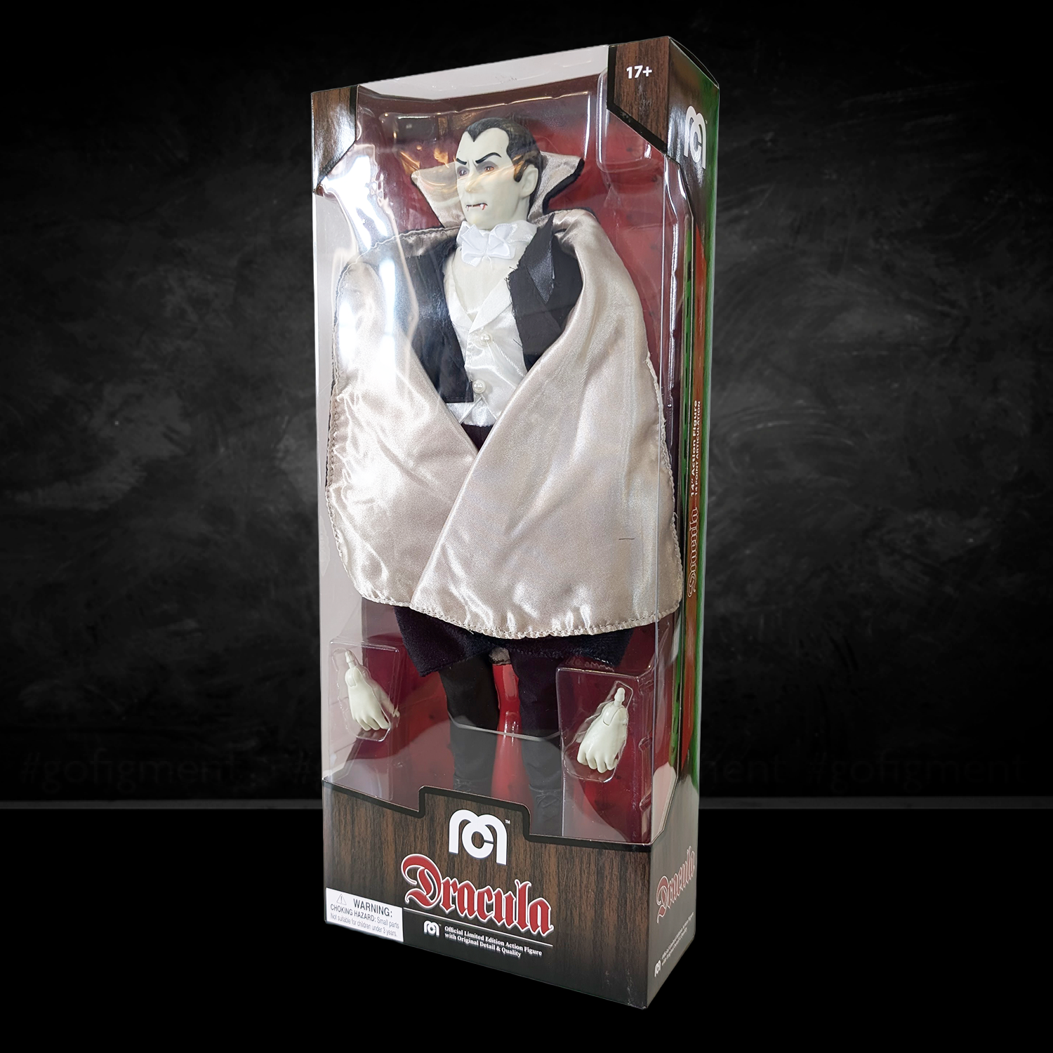 Dracula Universal Monsters XL Retro Style Articulated Mego Action Figure 8 inch in collector's box by Mego