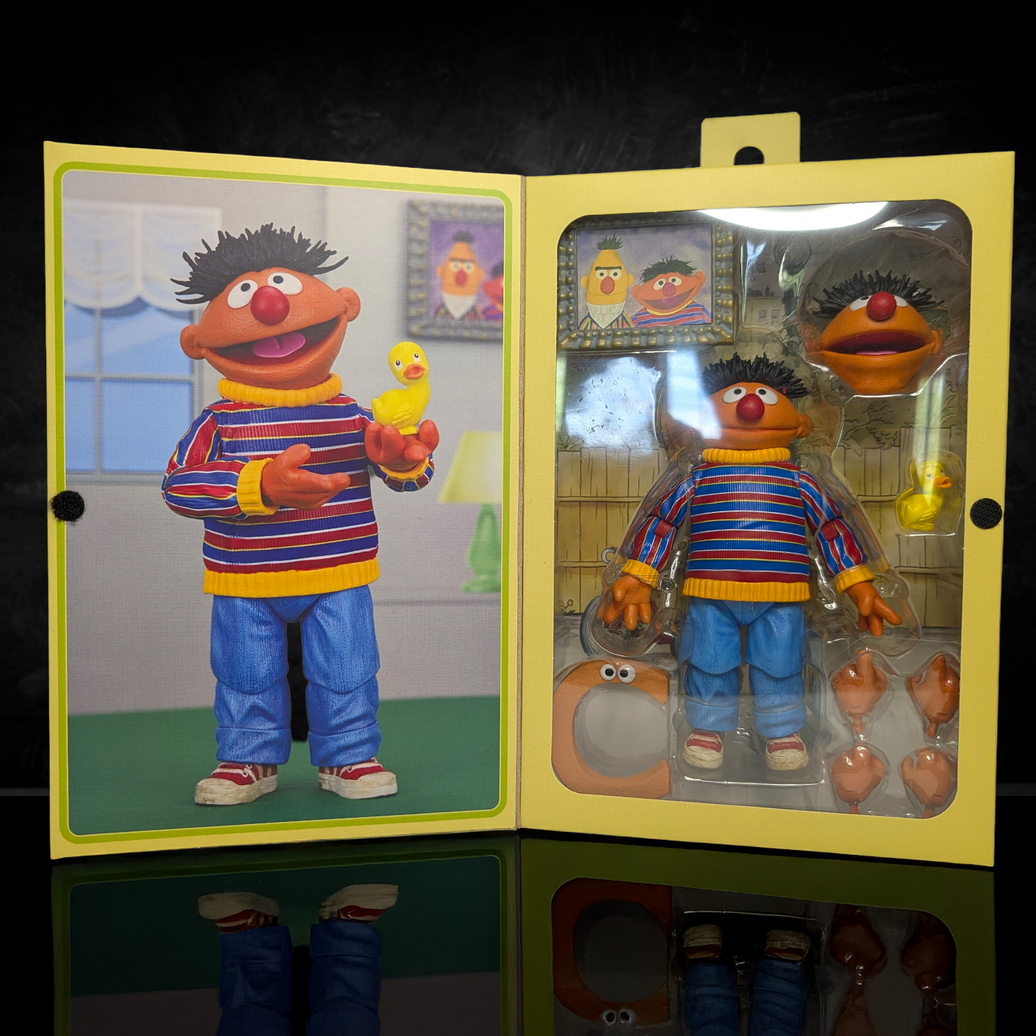 Ernie - Sesame Street Ultimate NECA 7-Inch Scale Action Figure