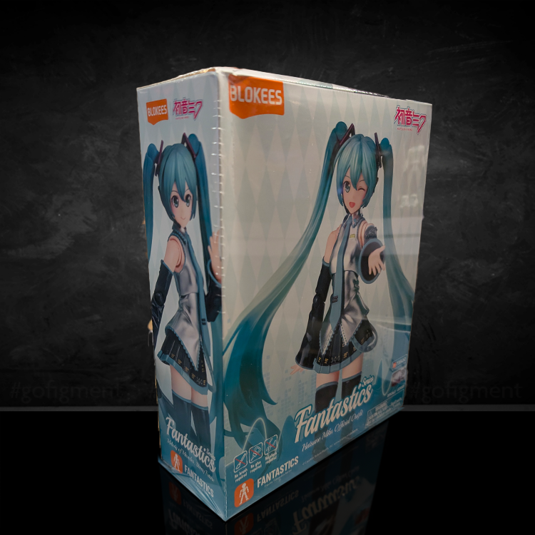 Blokees Hatsune Miku Official Outfit Fantastics Series model kit box with animated figure images on a dark background