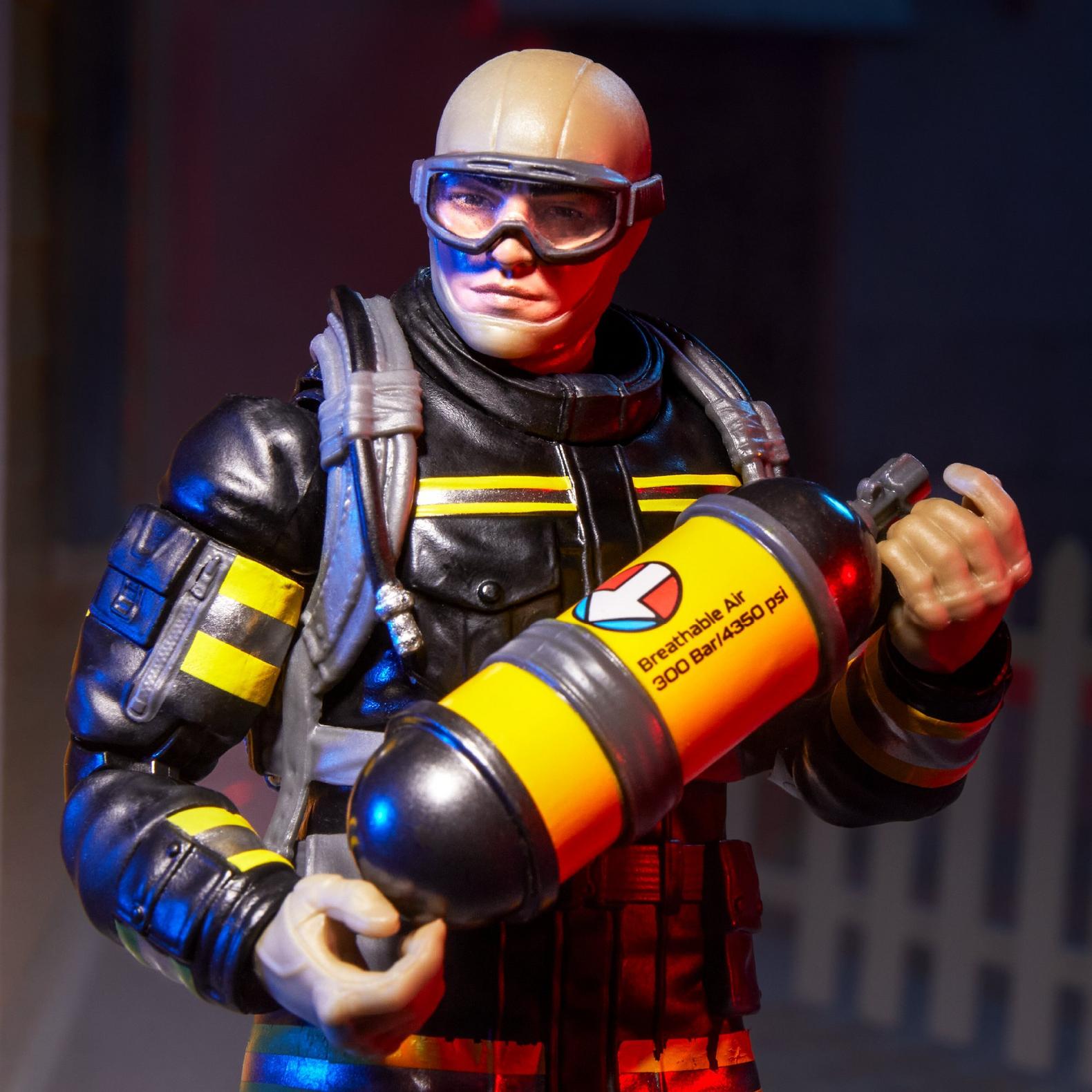 6-inch Hasbro G.I. Joe Classified Series Search & Rescue Firefighter action figure holding air tank with gear details.