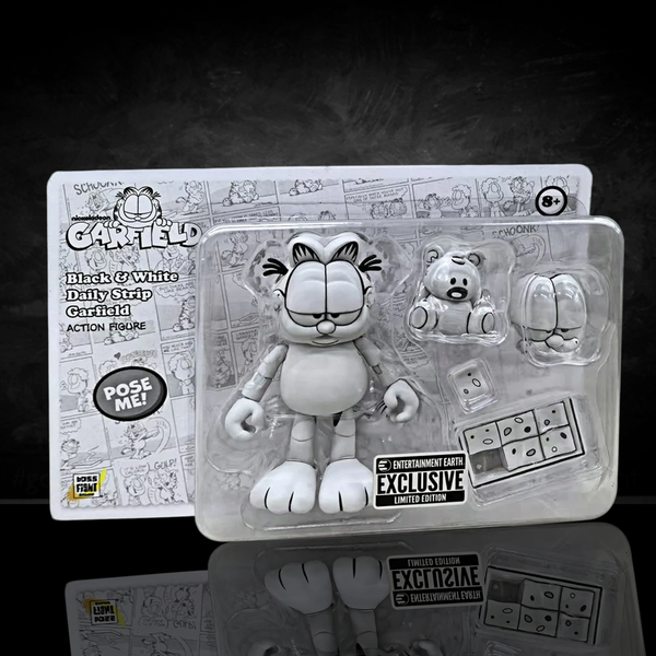 Garfield Black and White Daily Comic Strip Action Figure - Entertainment Earth Exclusive by Boss Fight Studio Llc new in box