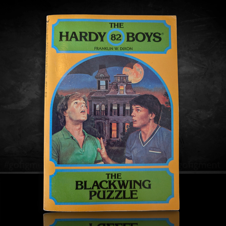 82 The Blackwing Puzzle - The Hardy Boys Paperback Book - Vintage 1984 (Round)