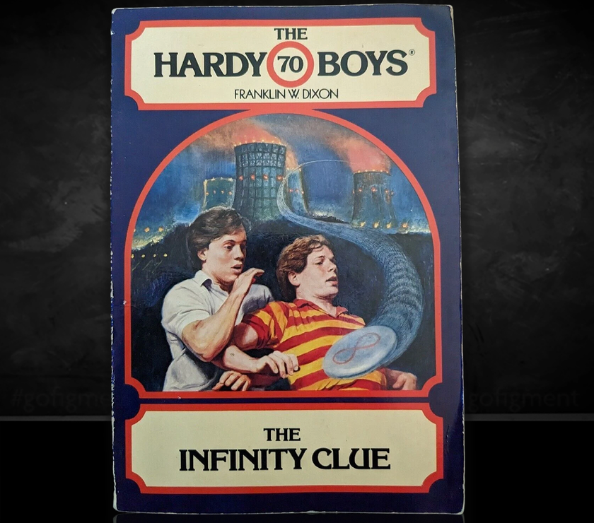 70 The Infinity Clue - The Hardy Boys Paperback Book - Vintage 1981 (Round)