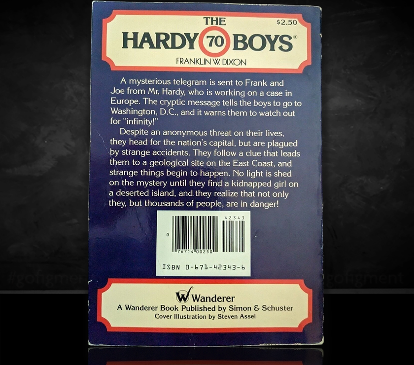 70 The Infinity Clue - The Hardy Boys Paperback Book - Vintage 1981 (Round)