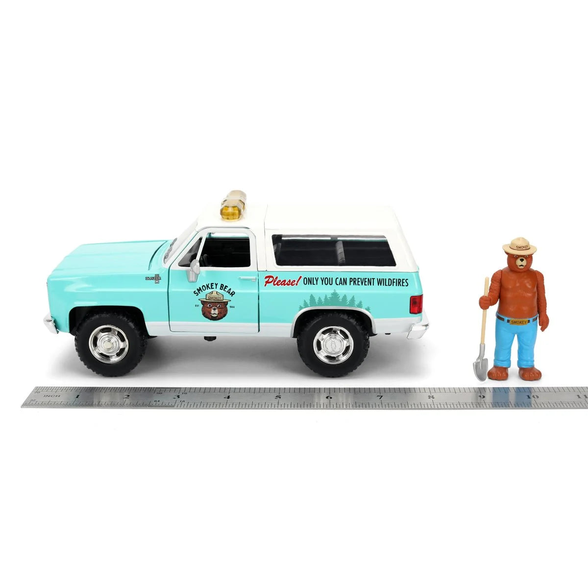 Smokey Bear 1980 Chevy Blazer 1:24 Scale Die-Cast Metal Vehicle with Figure by Jada Toys