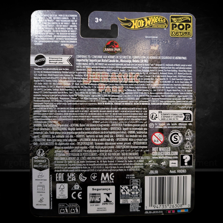 Hot Wheels Premium Jurassic Park Jeep Wrangler Sahara packaging showing safety and licensing information